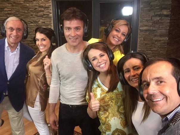 11329932_975845359106555_3911745148959501811_n