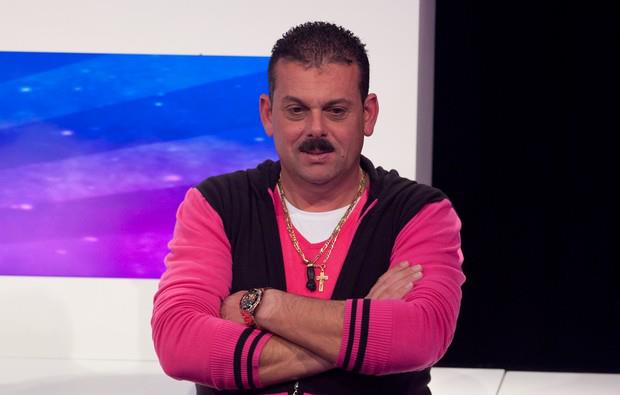 395439_357647240933916_948722169_n